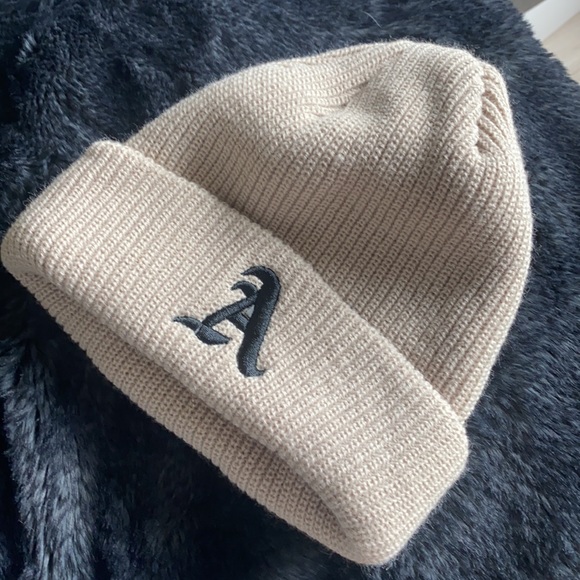 Carhartt Grey Beanie Bundle - 3 BEANIES UNWORN - New - Picture 6 of 7